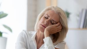 Tünetek menopauza után, amiket komolyan kell venni: a hüvelyi folyás és a viszketés is problémáról árulkodhat