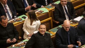 Putyin háborús propagandáját viszi magával a parlamentbe a Mi Hazánk