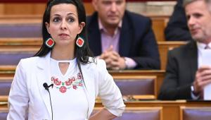 Módosulhat a KRESZ, a vasúti átjárókat is érinti