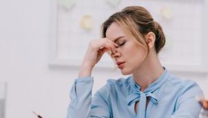 Migrén: Nem mindegy, hogy reggel vagy este jelentkeznek a tünetek