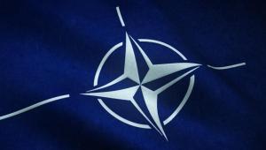 Zelenszkij: azonnal fel kell venni Ukrajnát a NATO-ba