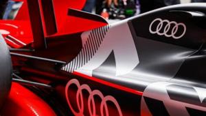 Az F1 miatt bővíti gyárát az Audi