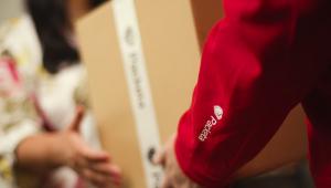 Sérült termékek, kézbesítetlen csomagok – így csomagoljunk, hogy idén elkerüljük