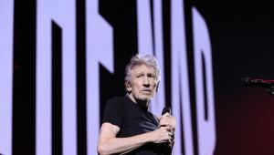 Putyinmosdatással, antiszemitizmussal és tátogással vádolja Roger Waters-t a Pink Floyd szövegírója