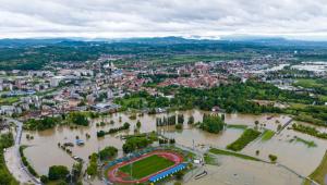 Jelentős áradások Boszna-Hercegovinában - három folyó is megkeseríti a mindennapokat