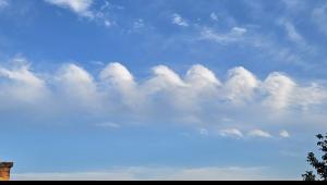 Látványos Kelvin-Helmholtz felhő jelent meg az égen