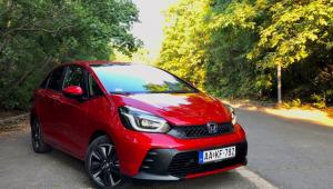 A zene még mindig mindenkié? – Honda Jazz 1,5 i-MMD Hybrid Advance teszt