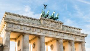 A „hanyatló Nyugat”: óriásit zuhant a német infláció