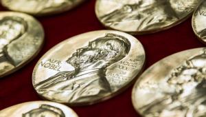 Nobel-díj-eső; megtámadták Izraelt; meghalt Sólyom László