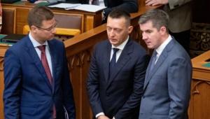 Újabb Fidesz-kampányszerv születik: benyújtották a szuverenitásvédelmi törvényjavaslatokat
