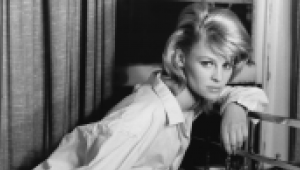 Egész Hollywood leborult a szépsége előtt: így néz ki ma Julie Christie