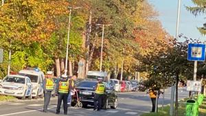 Ma újra át kellett élniük a szombathelyi Jókai utcába balesetet szenvedő lányoknak a gázolás borzalmát