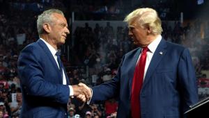 Trump nem zárta ki, hogy győzelme esetén elfogadja Kennedy javaslatát, és betilt védőoltásokat