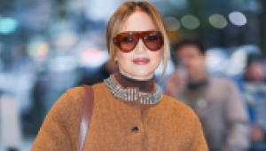 Soha nem láttál még olyan bizarr csizmát, mint amilyet Jennifer Lopez viselt – Nem értik a rajongók, miért épp ezt választotta 