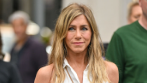 4 elengedhetetlen dolog, amit Jennifer Aniston minden reggel megtesz, hogy fitt és energikus maradjon