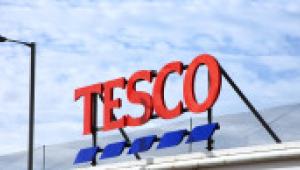 Most a Tesco átvállalja a bevásárlásod egy részét, de alaposan elrejtették a kedvezményt