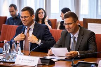Fürjes Balázs Gulyás Gergely államtitkára lesz, Koncz Zsófia Palkovics minisztériumát igazgatja majd