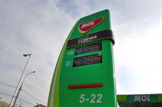 Benzinár: akár olcsóbb is lehetne Magyarországon