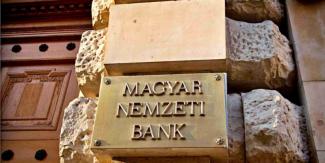 Egy év alatt két és félszeresére nőtt a magyar bankok itthoni profitja