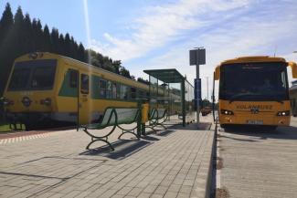 Már használhatják az utasok az intermodális peront a kőszegi vasútállomáson
