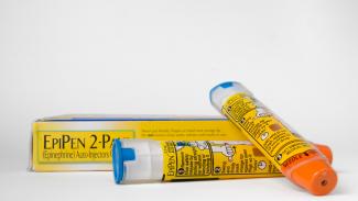 Júliustól TB-támogatott lesz az életmentő EpiPen