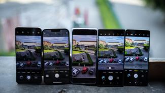Elmentünk kocafotós turistát játszani kétmillió forintnyi telefonnal, hogy önnek már ne kelljen