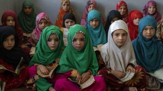 Titkos iskolákban tanulnak a bátor afgán lányok