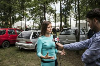 Rég kivezetett észak-macedón szabályozással turnézik a szívhangrendeletet ünneplő Dúró Dóra