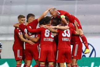 DVSC-MOL Fehérvár: pályáról a kórházba, őrület és Dombi Tibor ölelgetése