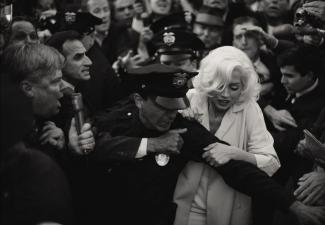 A Blonde olyan mélyre mászott Marilyn Monroe vaginájába, hogy mást nem is látunk belőle