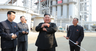 Kim Dzsongun megint a rakétáival „játszadozott”