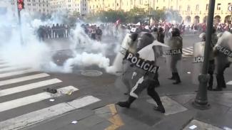 Hiába a véres tüntetések, a perui elnök nem akar lemondani 
