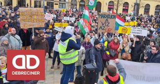 Akkugyár-ügy: a debreceni önkormányzat összemossa a valós aggályokat a pletykákkal - Klubrádió