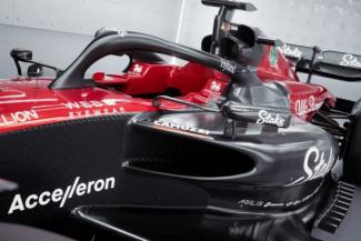 Új Alfa, Bottas vicce, a Ferrari neve – keddi F1-es hírek