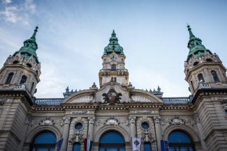 Két osztályvezető is távozott a győri városházáról