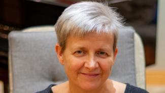 „Egy mérhetetlenül szelektív törzsi társadalom öngyilkos reflexiója saját magára” – Lannert Judit oktatáskutató a státusztörvényről