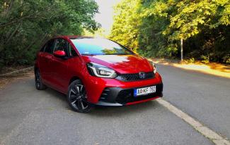 A zene még mindig mindenkié? – Honda Jazz 1,5 i-MMD Hybrid Advance teszt