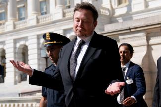 Musk nem tudja elengedni azt a migrációs vitát, amit egy, a szélsőjobbot támogató tweet megosztásával indított, és amiből Orbán Balázs sem akart kimaradni
