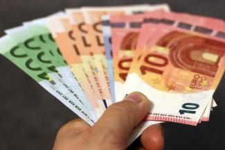 Gyengült szerdára a forint