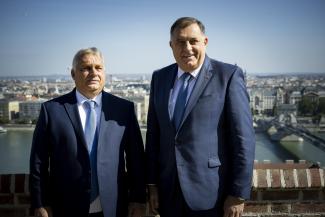 Stoltenberget nagyon aggasztja Orbán boszniai szerb barátja