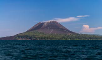 Erősen mozgolódik az Anak Krakatau