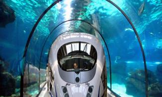 Dubai víz alatt 1000 km/h-val száguldó vasutat akar építeni