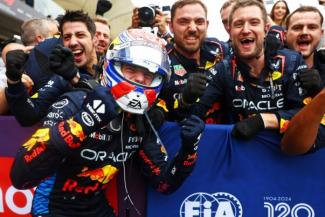 Verstappen: Hihetetlen ilyen hátulról nyerni