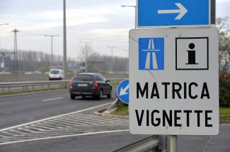 Első útja volt kamionosként - védekezett a török sofőr, aki a forgalommal szemben hajtott fel az M5-ösre