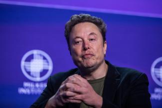 Egy bíró szerint semmi gond nincs azzal, hogy Elon Musk naponta 1 millió dollárt ad egy-egy szavazónak