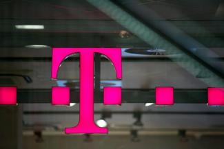 Már 410 az euró, a Deutsche Telekom bitcoint bányászik